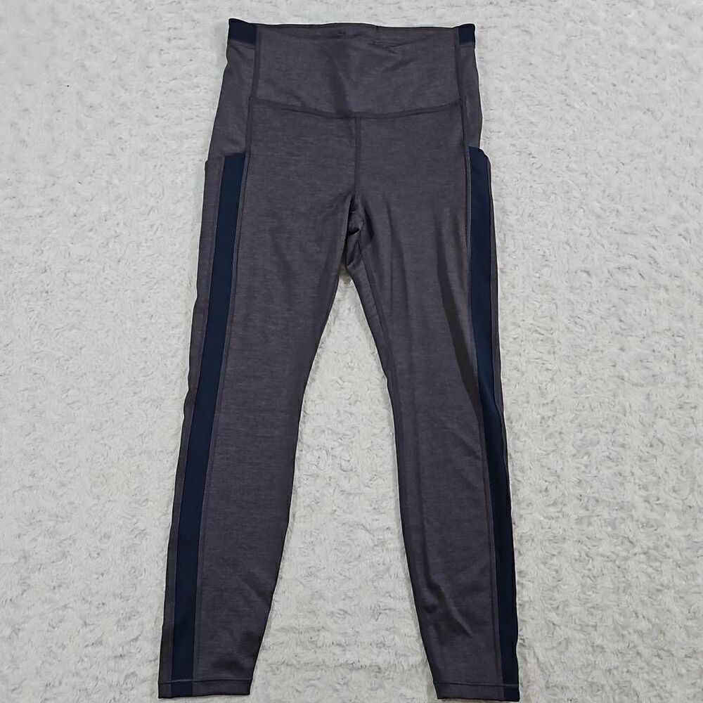 Athleta ultimate stash pocket 7/8 tight blue gray striped workout Womens Medium